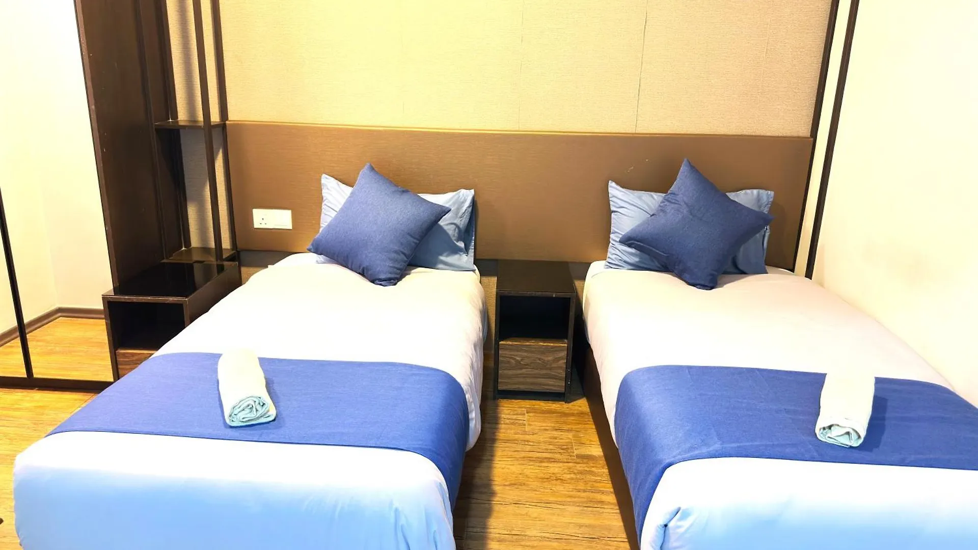 Stunning Seaview Duplex George Town Maritime Suites 0*,  Malaysia